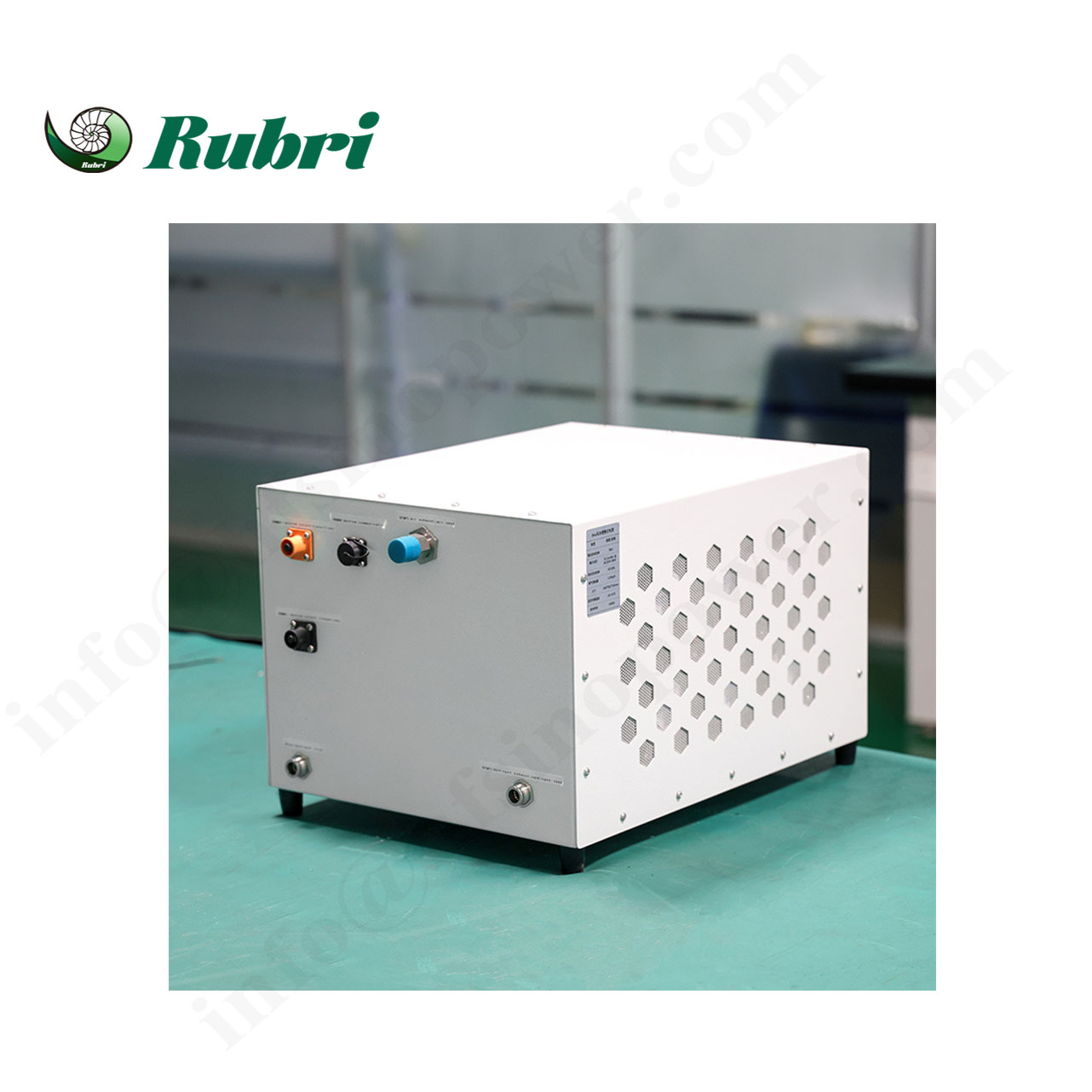 مولد طاقة هيدروجيني مبرد بالماء يعمل بخلايا وقود PEM بقوة 5 كيلو وات